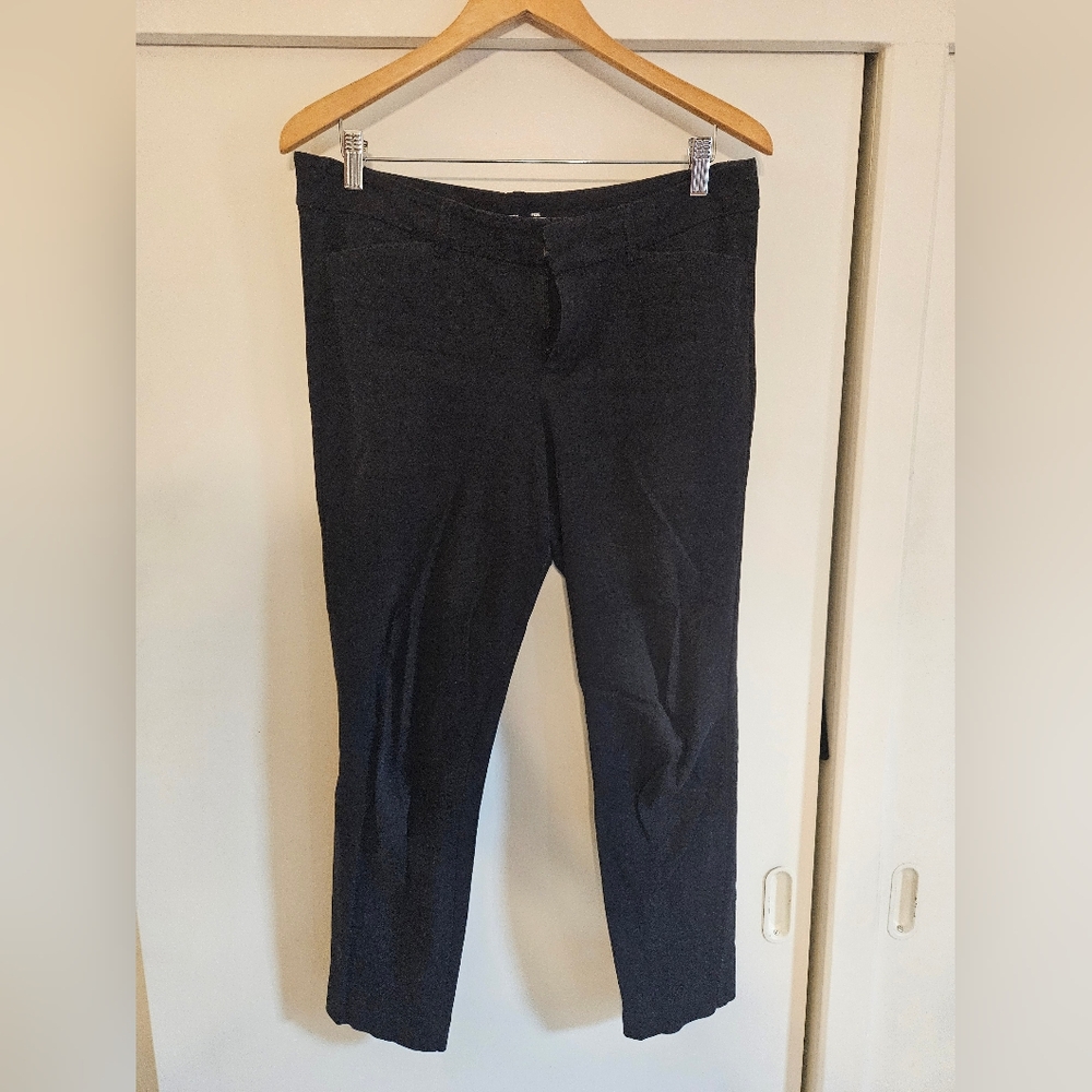 Old Navy Black Pixie Pants